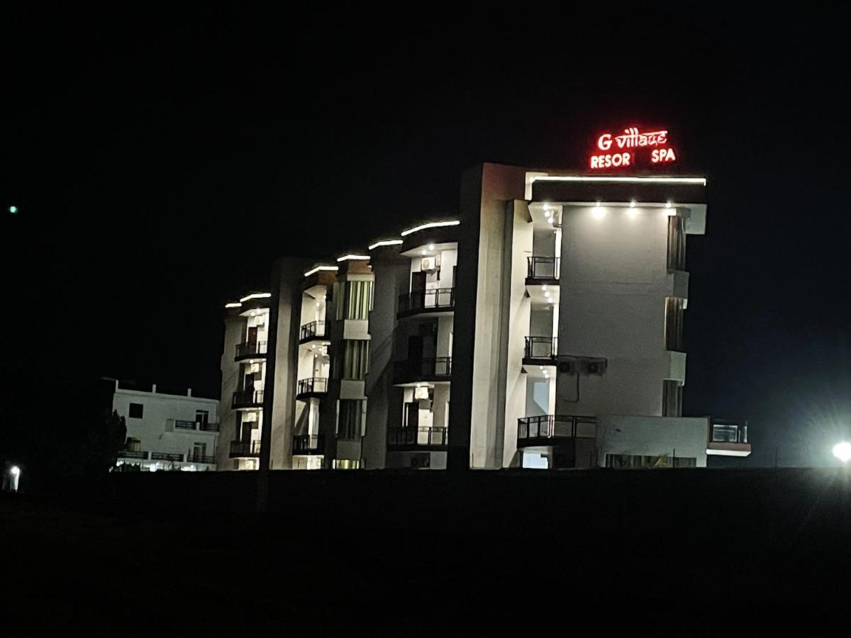 Sumedha G Village Resort And Spa Raiwala Exterior foto